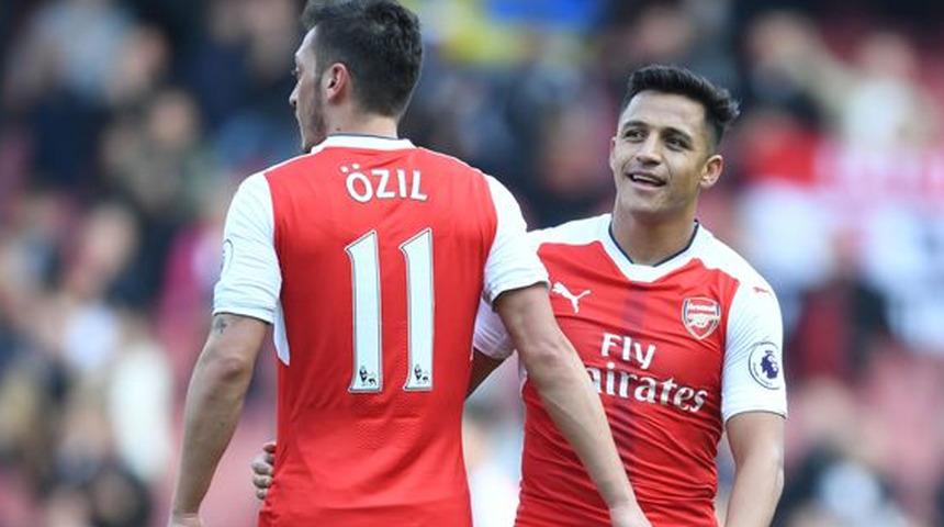 Galatasaray'ın Alexis Sanchez transferini Mesut Özil mi engelledi?