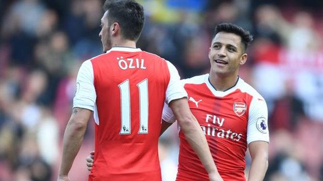 Galatasaray'ın Alexis Sanchez transferini Mesut Özil mi engelledi?