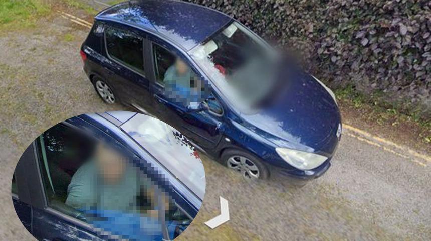 Google Haritalar uygunsuz bir halde yakaladı! Arabanın içinde pantolonunu indirmişken ifşa oldu