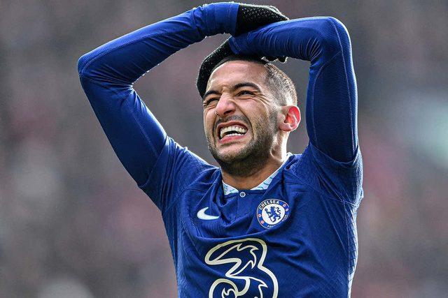 Hakim_Ziyech_frustrated_Chelsea_2022-23