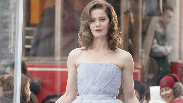 Camdaki Kız'ın yıldızı Burcu Biricik'e büyük övgü! Hüzünlü Nalan ile karıştırmayın deyip nazar boncuğu koydu