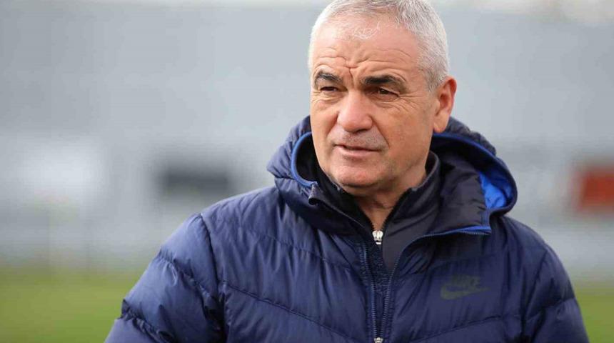 Sivasspor Teknik Direkt&ouml;r&uuml; Rıza &Ccedil;alımbay'dan a&ccedil;ıklama! "Avrupa&rsquo;da m&uuml;kemmel işler yaptık"