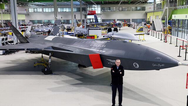 Cumhurbaşkanı Erdoğan, Kızılelma ile fotoğrafını paylaştı