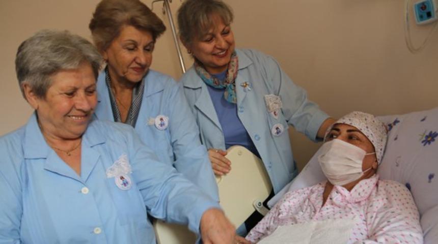 İyi insanlar hala var: Mavi Melekler 31 yıldır kanser hastalarına hayat ışığı oluyor