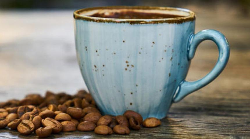 Prof. Dr. Ertuğrul: 'Kafeinli içecekler ramazanda reflü şikâyetlerini tetikleyebilir'