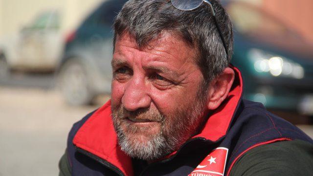 Depremde 27 akrabasını kaybetti! Acısına rağmen görevini bırakmadı... Okul müdüründen duygulandıran sözler