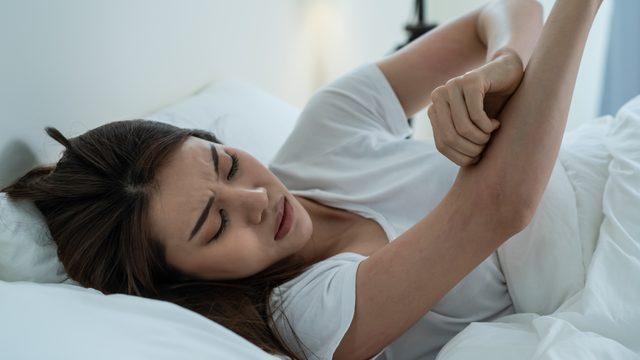 Uzman doktor uyardı! Kovid-19 dönemiyle artış görüldü... Geceleri yaşanan bu belirtiye dikkat