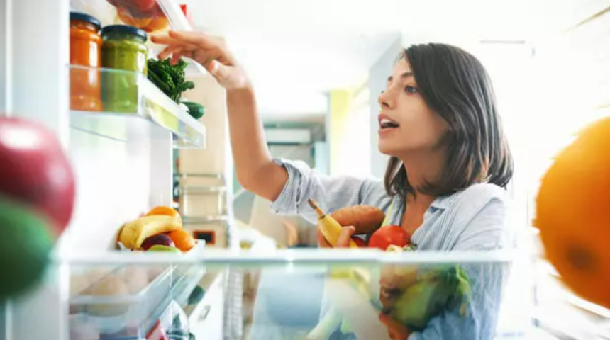 Sonucuna inanamayacaksınız! Buzdolabına kağıt havlu koyarsanız ne olur?