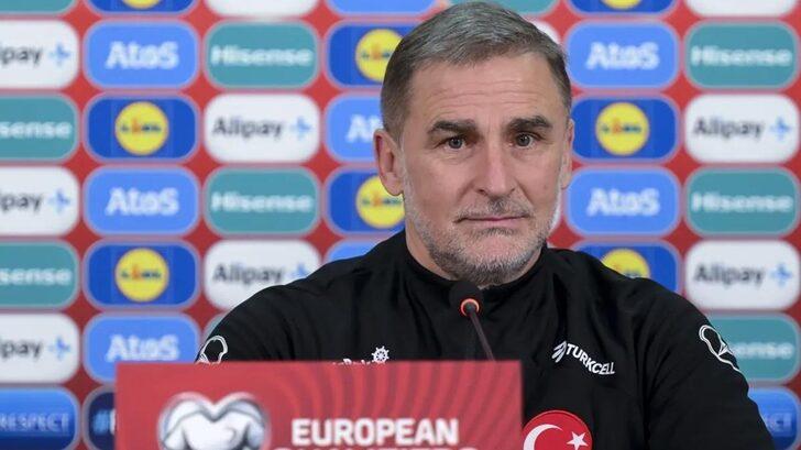 A Milli Takım teknik direktörü Stefan Kuntz ve Mert Günok basın toplantısında dikkat çeken açıklamalarda bulundu! Kuntz'dan oruç iddialarına yanıt...  G2