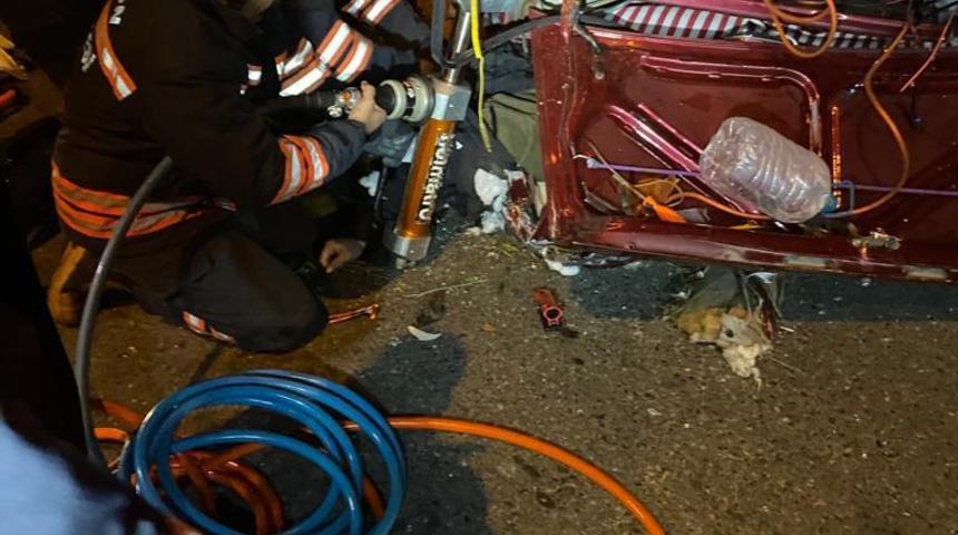 Trabzon'daki trafik kazasında 2 kişi öldü, 2 kişi ağır yaralandı