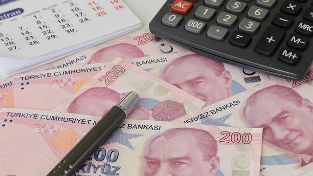 Emekli maaşları ne zaman ödenecek? SSK, Bağ-Kur, memur emeklisinin gözü SGK'daydı: Bayram ikramiyesi var ama...