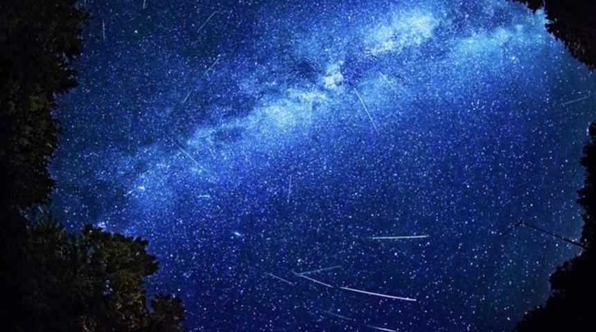 Bu gece mutlaka gökyüzüne bakın! Meteor yağmuru geliyor...