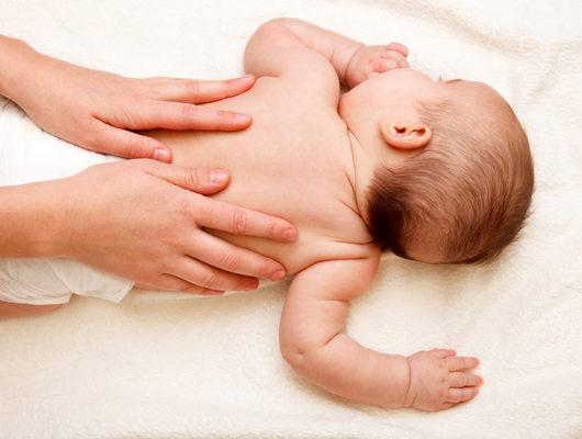 Bebeklerde sırt dikeni normal mi?