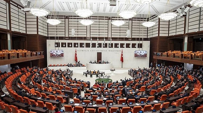Son dakika: Hukuk alanında yeni düzenlemeleri içeriyor! Yargı paketi teklifi TBMM'de kabul edildi