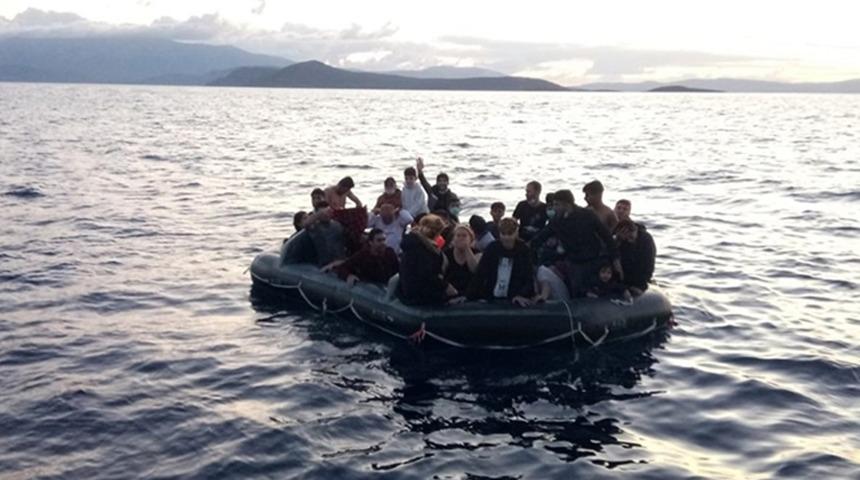 Muğla açıklarında çok sayıda düzensiz göçmen kurtarıldı