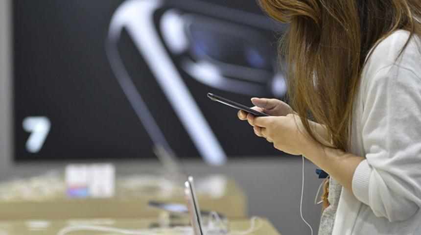 SON DAKİKA | Resmi Gazete'de yayımlandı! İthal cep telefonuna zam iptal edildi