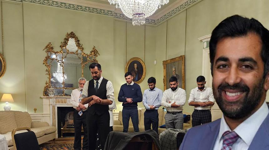 İskoçya’nın ilk Müslüman başbakanı olan Hamza Yusuf, resmi başbakanlık konutundaki ilk gününde namaz kıldırdı