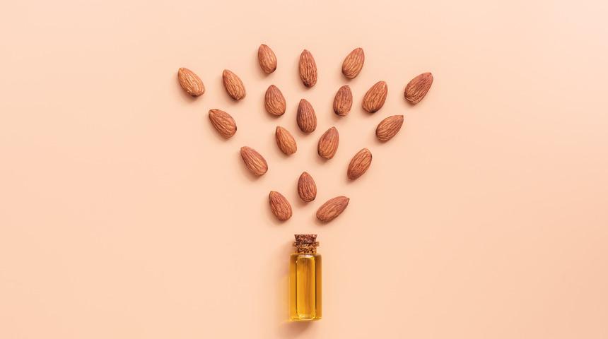 Tatlı badem yağının faydaları nelerdir, saça ve cilde faydaları var mı? Tatlı badem yağı ne işe yarar, nasıl kullanılır?