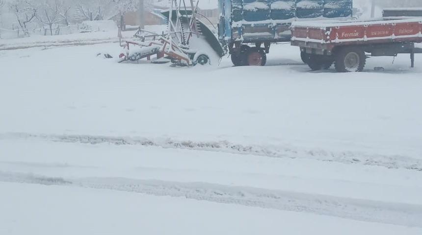 İl Özel İdare ekipleri kar yağışına karşı mücadeleye başladı