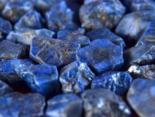Lapis lazuli taşı anlamı nedir?