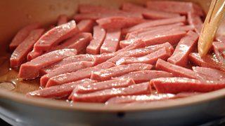 Tek lokması bile zararlı! Genç yaşta giderek artan kanser vakalarının önemli sebebi