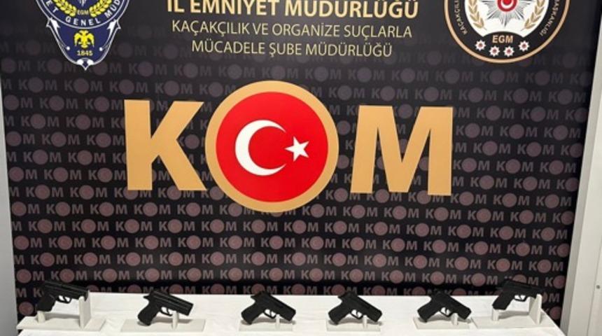 Antalya'da silah ka&ccedil;ak&ccedil;ılığı ve uyuşturucu operasyonunda 1 kişi tutuklandı