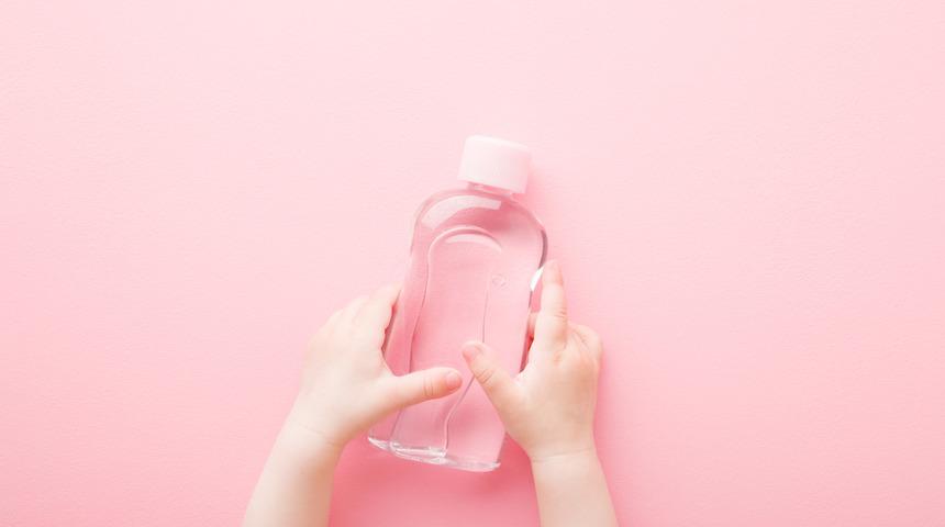 Bebek yağı faydaları nelerdir, bebek yağı yüze sürülür mü? Bebek yağı ne işe yarar, nasıl kullanılır?