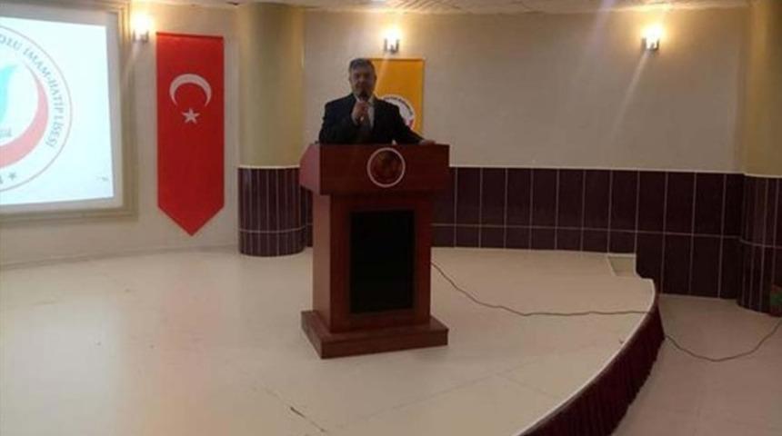 M&uuml;ft&uuml;den olay yaratacak s&ouml;zler: Kız &ccedil;ocukları ergenlik &ccedil;ağında&hellip; 