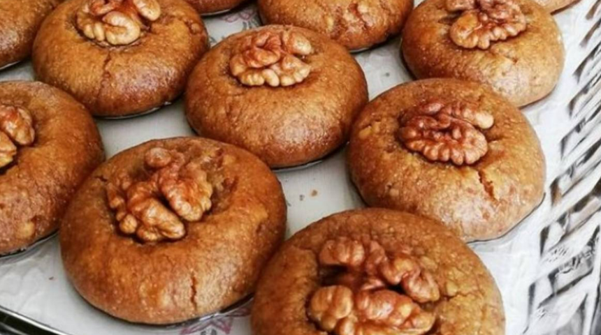 Nar gibi kızaran cevizpare tatlısı tarifi! Şekerpareye rakip cevizpare nasıl yapılır?