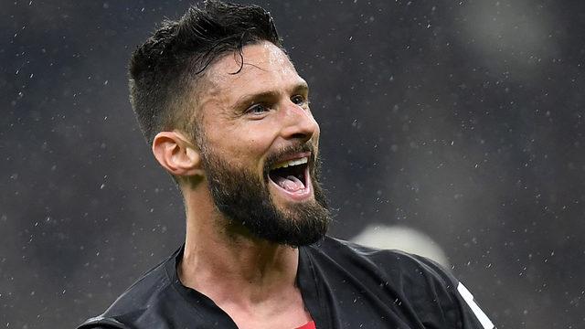 'Fenerbahçe'nin yeni sezondaki ilk transferi' diyerek duyurdular! Yıllardır konuşulan dünyaca ünlü yıldız Olivier Giroud, bu kez Türkiye'ye geliyor...