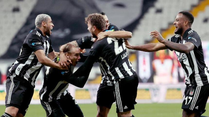 Beşiktaş'ın eski yıldızı Adem Ljajic'ten flaş itiraf: 'Bize iyi davranmadılar!'