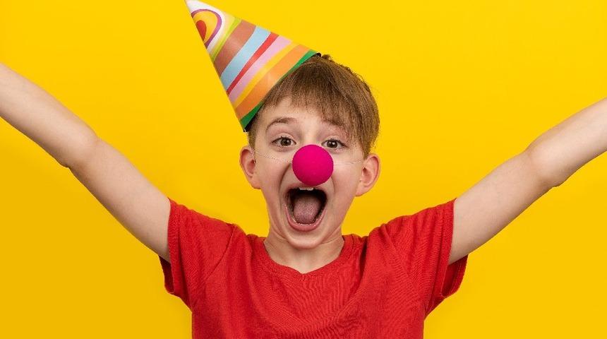 1 NİSAN ŞAKALARI 2023: En yeni, en eğlenceli ve en komik okulda, iş yerinde ve evde yapılabilecek 1 Nisan şakaları! G&uuml;ld&uuml;rme garantili