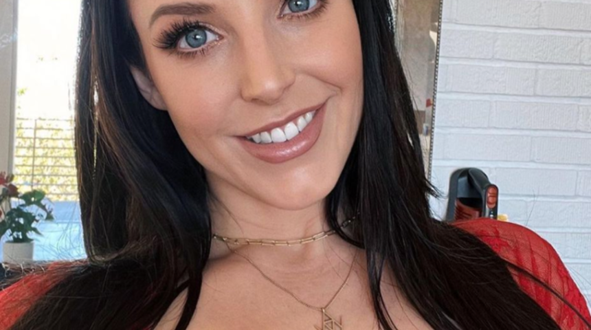 Uzaylılarla cinsel ilişkiyi merak ettiğini söyleyen yetişkin film yıldızı Angela White tepki çekti! “Bir onlar kalmıştı”
