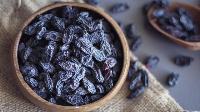 Kuru üzüm faydaları nelerdir, kilo yapar mı? Kuru üzüm nasıl yapılır, kaç kalori?