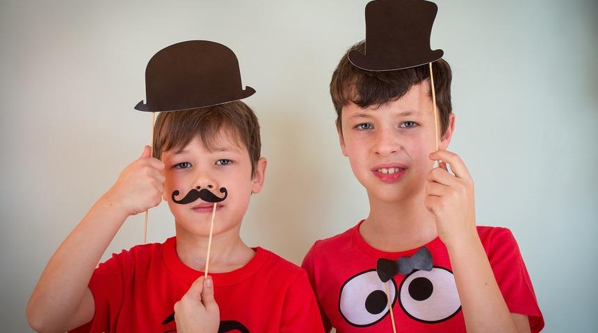 1 NİSAN ŞAKA MESAJLARI: Eşe, sevgiliye, arkadaşa, anne ve babaya WhatsApp'tan gönderilebilecek en komik resimli 1 Nisan şakası mesajları