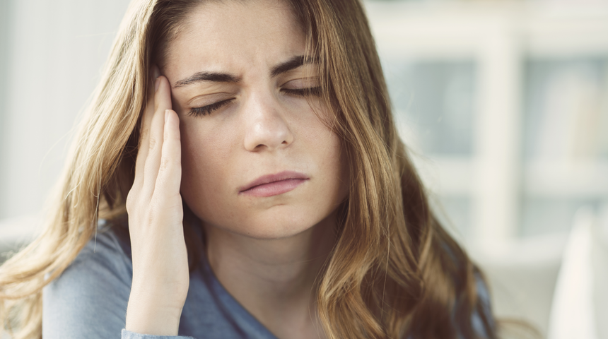 Ramazan ayında geçmeyen baş ağrısına dikkat! Tehlikenin habercisi olabilir