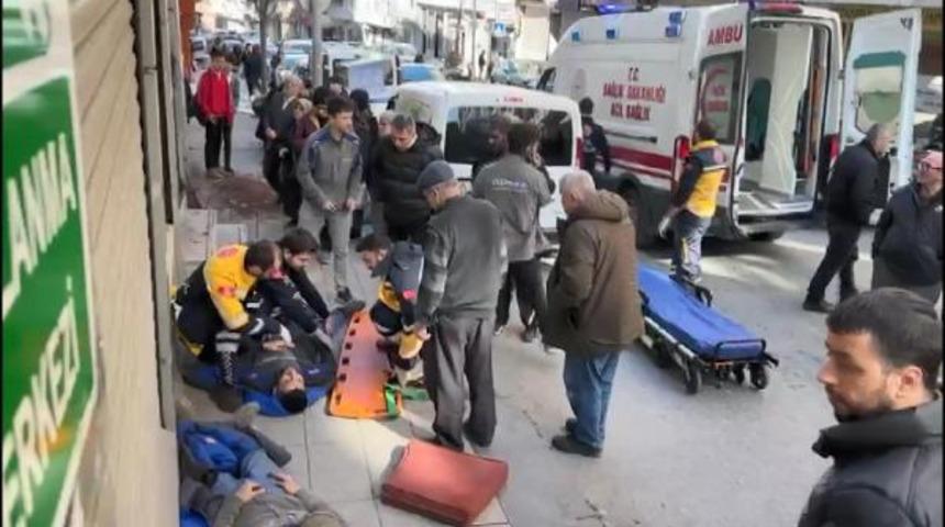 Kucağında bebekle markete giden kadın, hayatının şokunu yaşadı! İki kişi birden üzerine düştü