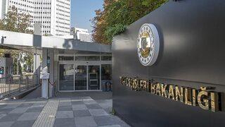 SON DAKİKA | 'En güçlü şekilde lanetliyoruz' Danimarka'da Kur’an-ı Kerim’e ve Türk bayrağına çirkin saldırı! Bakanlıktan açıklama: Ramazan ayında tekrar...