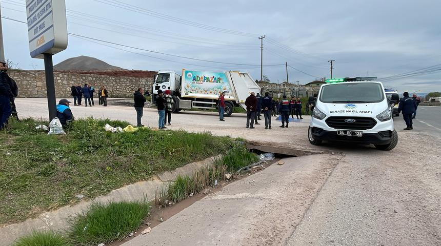 Sakarya'da çöp kamyonunun çarptığı kişi öldü