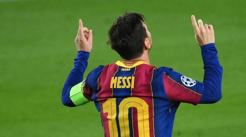 Messi, Barcelona'ya geri dönüyor! Fransızlar sözleşmesinin detaylarını bile duyurdu...