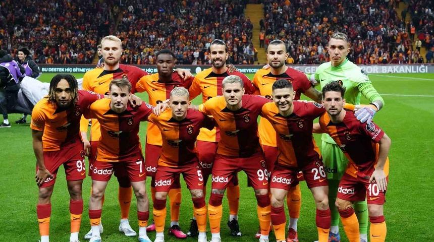 Son dakika: Galatasaray'da dünyaca ünlü yıldızın sözleşmesi resmen uzadı! Kayserispor maçında...