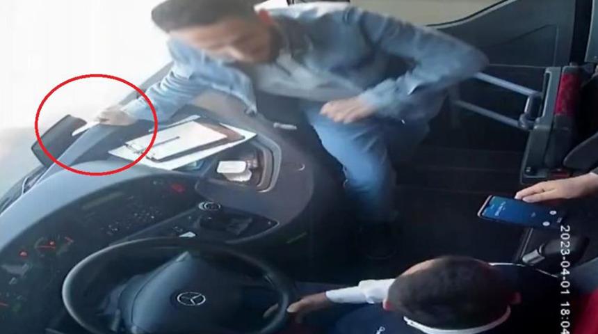 Samsun'da hareketli dakikalar! Yolcu otobüsünde dehşet anları... Kaptanı bıçakla rehin alıp aracı kaçırdı