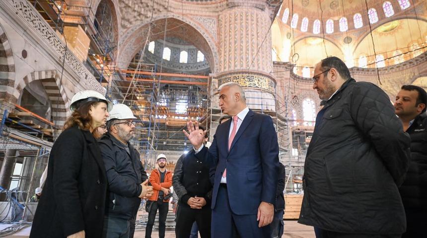 Bakan Ersoy tarih verdi: Sultanahmet Camii'ni yeniden ibadete açacağız