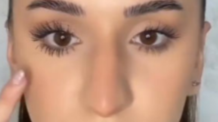 Güzellik uzmanı kirpiklerinizi ok gibi gösterecek tüyoyu paylaştı! Maskara kullanmadan önce...