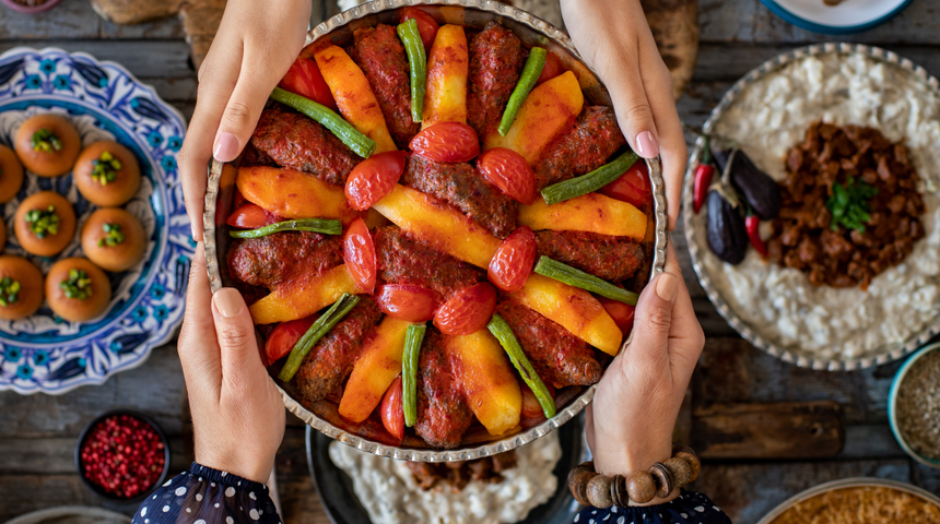 Fırında İzmir köfte tarifi! Mis gibi kokusu tüm evi saracak