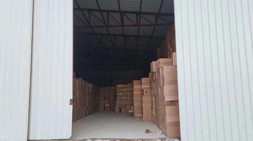 İzmir'de 672 milyon 490 bin makaron ele geçirildi