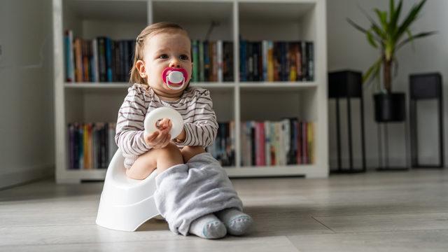 Bebeklerde ishale ne iyi gelir, ishal olan bebeğe ne yedirilir? Bebeklerde ishal nasıl geçer bitkisel çözümler