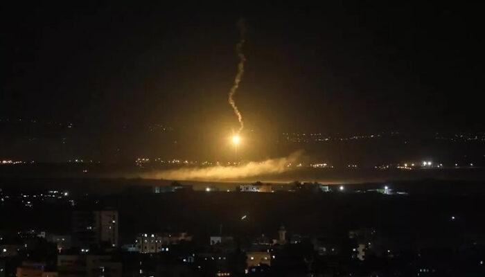 İsrail, Suriye'nin başkenti Şam'ı vurdu!