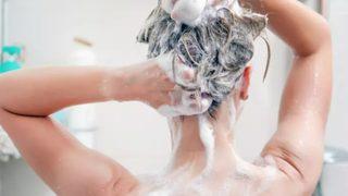 Kuaför saçlarınızı tamamen yanlış yıkadığınızı paylaştı! Bu hata saçınızı mahvediyor