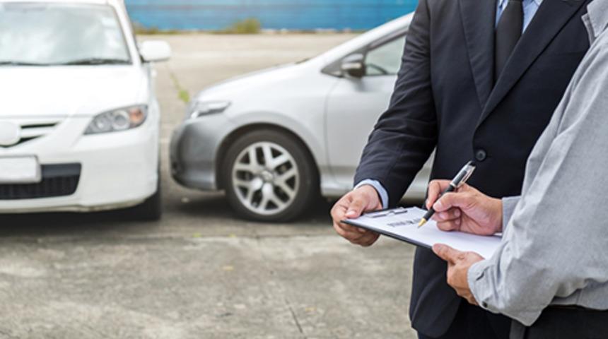Aracı olanlar dikkat! Trafik sigortası indirimi Resmi Gazete'de yayımlandı mı? Zorunlu trafik sigortası ve trafik sigortası hasarsızlık indirimi ne oldu?